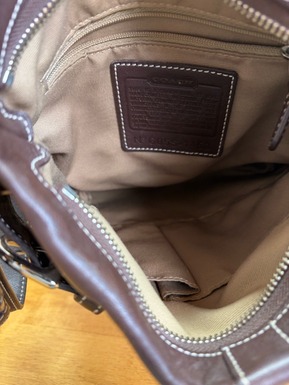 Vintage Coach Soho Slim Duffle Brown Leather Buckle Shoulder Bag Y2K 1453 - Picture 12 of 13